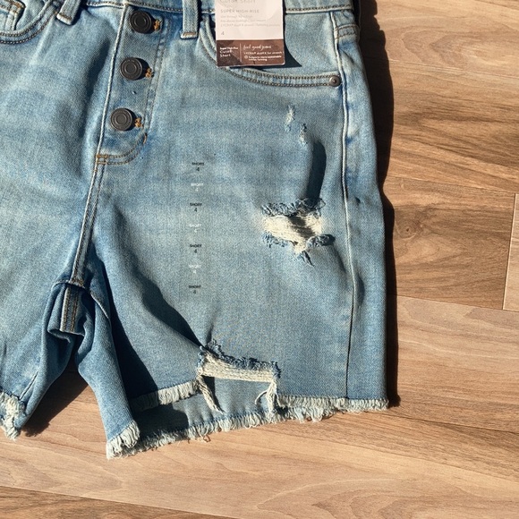 LC Lauren Conrad super high rise cut off distressed denim short 4 - Picture 13 of 17